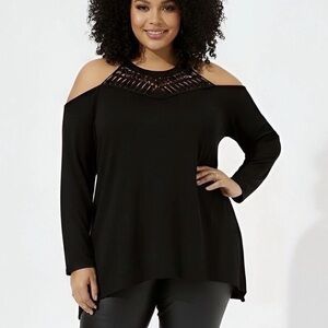 Torrid Black Cold Shoulder back keyhole shark bite hem shirt size 00